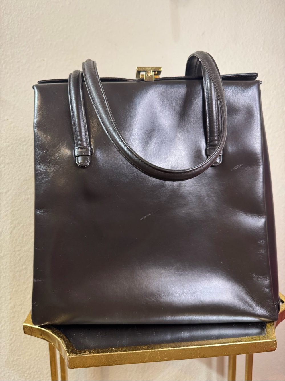 Gucci Vintage Brown Leather Shoulder Bag with Tan Interior - Picture 2 of 16